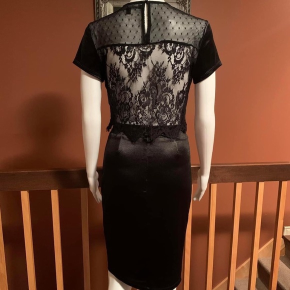 GUESS Kenzy Lace Top and Skirt Set - Picture 7 of 13